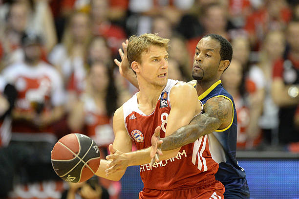 虽然与加拿 虽然与加拿